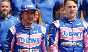 Alpine sets deadline to decide Alonso/Piastri F1 futures