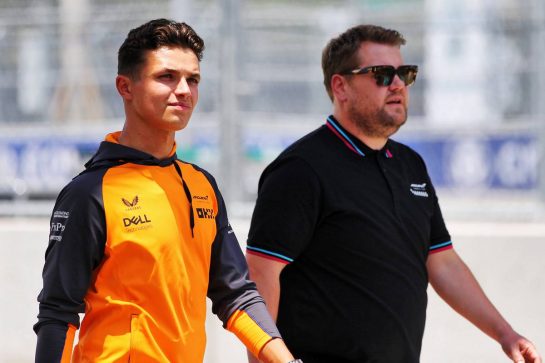(L to R): Lando Norris (GBR) McLaren walks the circuit with James Corden (GBR) Actor.
05.05.2022. Formula 1 World Championship, Rd 5, Miami Grand Prix, Miami, Florida, USA, Preparation Day.
- www.xpbimages.com, EMail: requests@xpbimages.com © Copyright: Rew / XPB Images