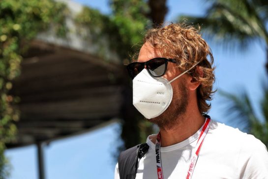 Sebastian Vettel (GER) Aston Martin F1 Team.
06.05.2022. Formula 1 World Championship, Rd 5, Miami Grand Prix, Miami, Florida, USA, Practice Day.
- www.xpbimages.com, EMail: requests@xpbimages.com © Copyright: Bearne / XPB Images