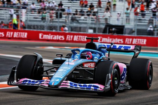 Fernando Alonso (ESP) Alpine F1 Team A522.
06.05.2022. Formula 1 World Championship, Rd 5, Miami Grand Prix, Miami, Florida, USA, Practice Day.
- www.xpbimages.com, EMail: requests@xpbimages.com © Copyright: Bearne / XPB Images