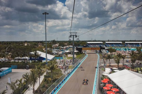 Sergio Perez (MEX) Red Bull Racing RB18.
07.05.2022. Formula 1 World Championship, Rd 5, Miami Grand Prix, Miami, Florida, USA, Qualifying Day.
- www.xpbimages.com, EMail: requests@xpbimages.com © Copyright: Bearne / XPB Images