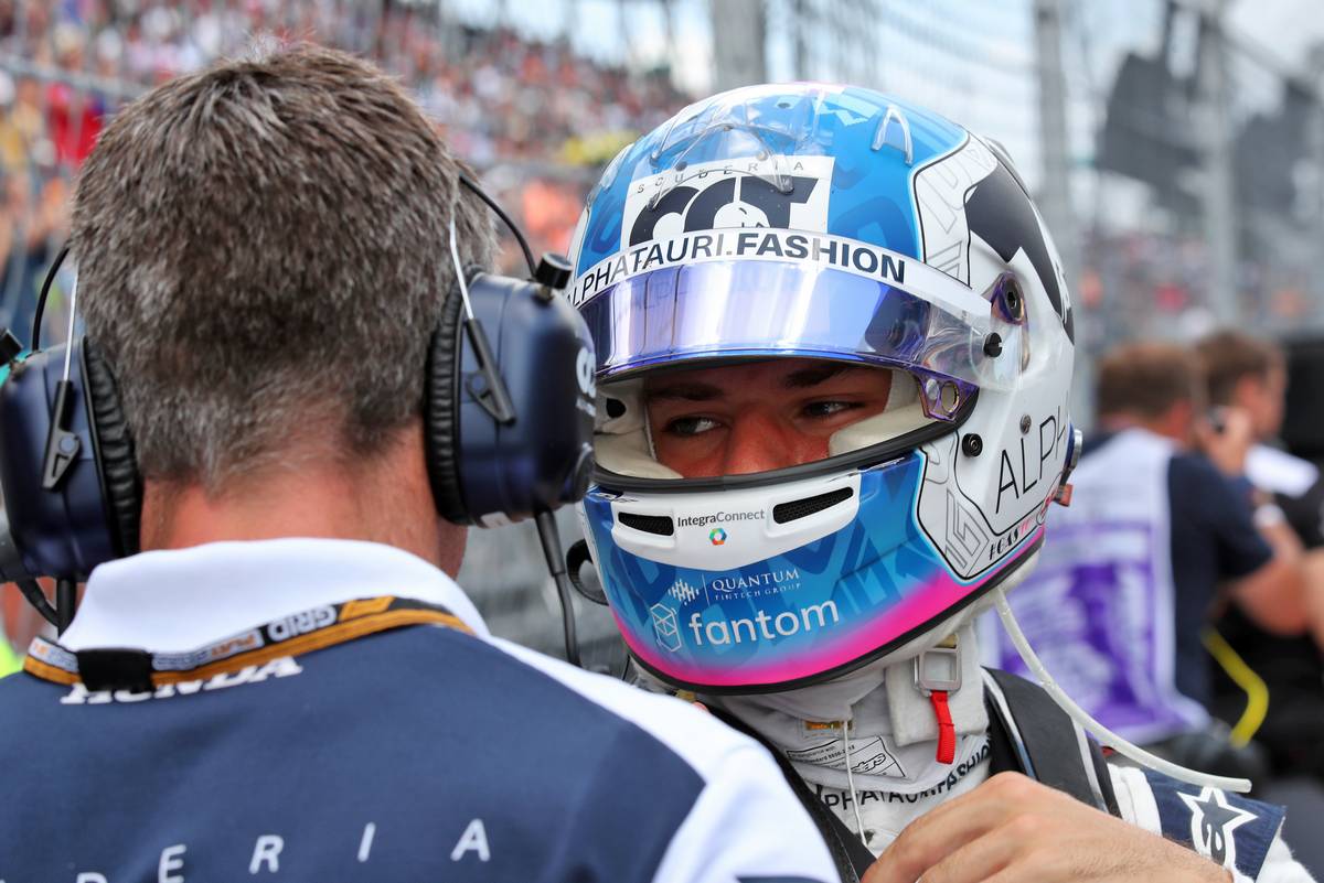Pierre Gasly (FRA) AlphaTauri on the grid. 08.05.2022. Formula 1 World Championship, Rd 5, Miami Grand Prix, Miami, Florida, USA, Race