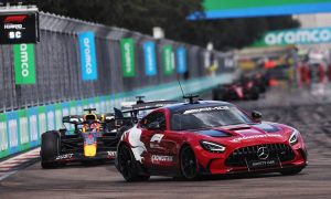 Ferrari explains decision not to pit drivers under late SC