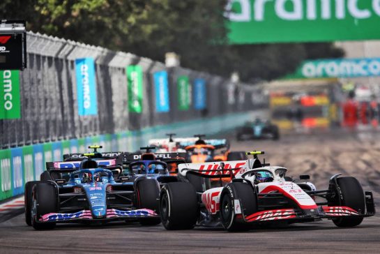 Mick Schumacher (GER) Haas VF-22.
08.05.2022. Formula 1 World Championship, Rd 5, Miami Grand Prix, Miami, Florida, USA, Race Day.
- www.xpbimages.com, EMail: requests@xpbimages.com © Copyright: Coates / XPB Images