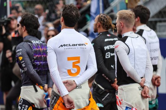 Daniel Ricciardo (AUS), McLaren F1 Team 
08.05.2022. Formula 1 World Championship, Rd 5, Miami Grand Prix, Miami, Florida, USA, Race Day.
- www.xpbimages.com, EMail: requests@xpbimages.com © Copyright: Charniaux / XPB Images