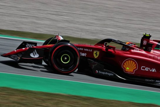 Carlos Sainz Jr (ESP) Ferrari F1-75.
21.05.2022. Formula 1 World Championship, Rd 6, Spanish Grand Prix, Barcelona, Spain, Qualifying Day.
 - www.xpbimages.com, EMail: requests@xpbimages.com © Copyright: Coates / XPB Images