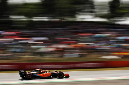 Daniel Ricciardo (AUS) McLaren MCL36.
21.05.2022. Formula 1 World Championship, Rd 6, Spanish Grand Prix, Barcelona, Spain, Qualifying Day.
 - www.xpbimages.com, EMail: requests@xpbimages.com © Copyright: Coates / XPB Images