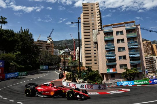 Carlos Sainz Jr (ESP) Ferrari F1-75.
27.05.2022. Formula 1 World Championship, Rd 7, Monaco Grand Prix, Monte Carlo, Monaco, Friday.
- www.xpbimages.com, EMail: requests@xpbimages.com © Copyright: Batchelor / XPB Images