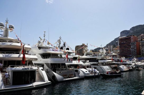 Circuit atmosphere - Boats in the scenic Monaco Harbour.
27.05.2022. Formula 1 World Championship, Rd 7, Monaco Grand Prix, Monte Carlo, Monaco, Friday.
- www.xpbimages.com, EMail: requests@xpbimages.com © Copyright: Batchelor / XPB Images
