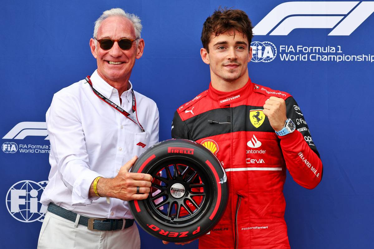 Charles Leclerc (MON) Ferrari is presented the Pirelli Pole Position Award by Greg Maffei (USA) Liberty Media Corporation President and Chief Executive Officer. 28.05.2022. Formula 1 World Championship, Rd 7, Monaco Grand Prix, Monte Carlo, Monaco, Qualifying