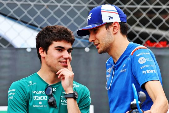 (L to R): Lance Stroll (CDN) Aston Martin F1 Team with Esteban Ocon (FRA) Alpine F1 Team on the drivers parade.
29.05.2022. Formula 1 World Championship, Rd 7, Monaco Grand Prix, Monte Carlo, Monaco, Race Day.
- www.xpbimages.com, EMail: requests@xpbimages.com © Copyright: Batchelor / XPB Images