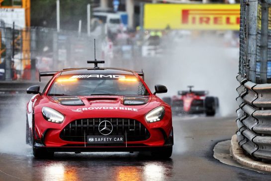 Charles Leclerc (MON) Ferrari F1-75 leads behind the Aston Martin FIA Safety Car on a formation lap.
29.05.2022. Formula 1 World Championship, Rd 7, Monaco Grand Prix, Monte Carlo, Monaco, Race Day.
- www.xpbimages.com, EMail: requests@xpbimages.com © Copyright: Batchelor / XPB Images