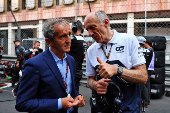 (L to R): Alain Prost (FRA) Alpine F1 Team Non-Executive Director and Franz Tost (AUT) AlphaTauri Team Principal on the grid.
29.05.2022. Formula 1 World Championship, Rd 7, Monaco Grand Prix, Monte Carlo, Monaco, Race Day.
- www.xpbimages.com, EMail: requests@xpbimages.com © Copyright: Charniaux / XPB Images