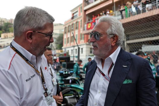 (L to R): Ross Brawn (GBR) Managing Director, Motor Sports with Lawrence Stroll (CDN) Aston Martin F1 Team Investor on the grid.
29.05.2022. Formula 1 World Championship, Rd 7, Monaco Grand Prix, Monte Carlo, Monaco, Race Day.
- www.xpbimages.com, EMail: requests@xpbimages.com © Copyright: Bearne / XPB Images