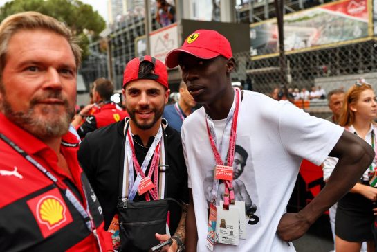 Khaby Lame (SEN) Social Media Personality on the grid.
29.05.2022. Formula 1 World Championship, Rd 7, Monaco Grand Prix, Monte Carlo, Monaco, Race Day.
- www.xpbimages.com, EMail: requests@xpbimages.com © Copyright: Batchelor / XPB Images