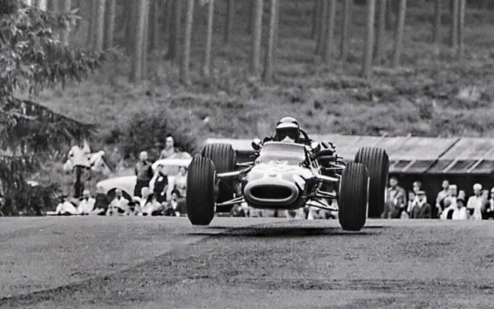 F1i Pic of the Day: Jacky Ickx reunites with an old flame f2 formula 2 nurburgring