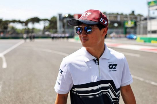 Yuki Tsunoda (JPN) AlphaTauri walks the circuit.
09.06.2022. Formula 1 World Championship, Rd 8, Azerbaijan Grand Prix, Baku Street Circuit, Azerbaijan, Preparation Day.
- www.xpbimages.com, EMail: requests@xpbimages.com © Copyright: Bearne / XPB Images