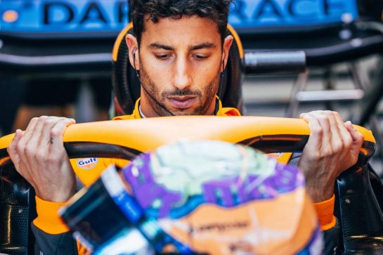 Daniel Ricciardo (AUS) McLaren MCL36.
11.06.2022. Formula 1 World Championship, Rd 8, Azerbaijan Grand Prix, Baku Street Circuit, Azerbaijan, Qualifying Day.
- www.xpbimages.com, EMail: requests@xpbimages.com © Copyright: Bearne / XPB Images