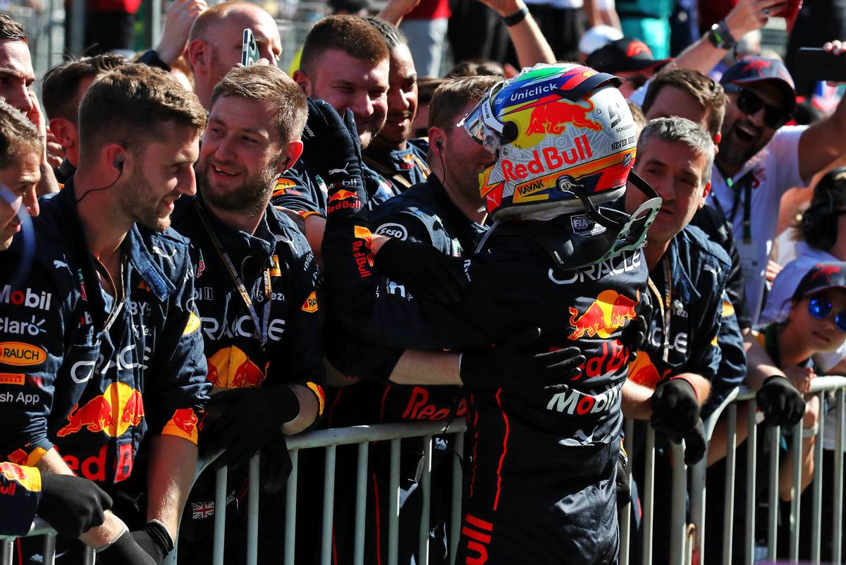 Sergio Perez (MEX) Red Bull Racing celebrates his second position in parc ferme with the team. 12.06.2022. Formula 1 World Championship, Rd 8, Azerbaijan Grand Prix, Baku 