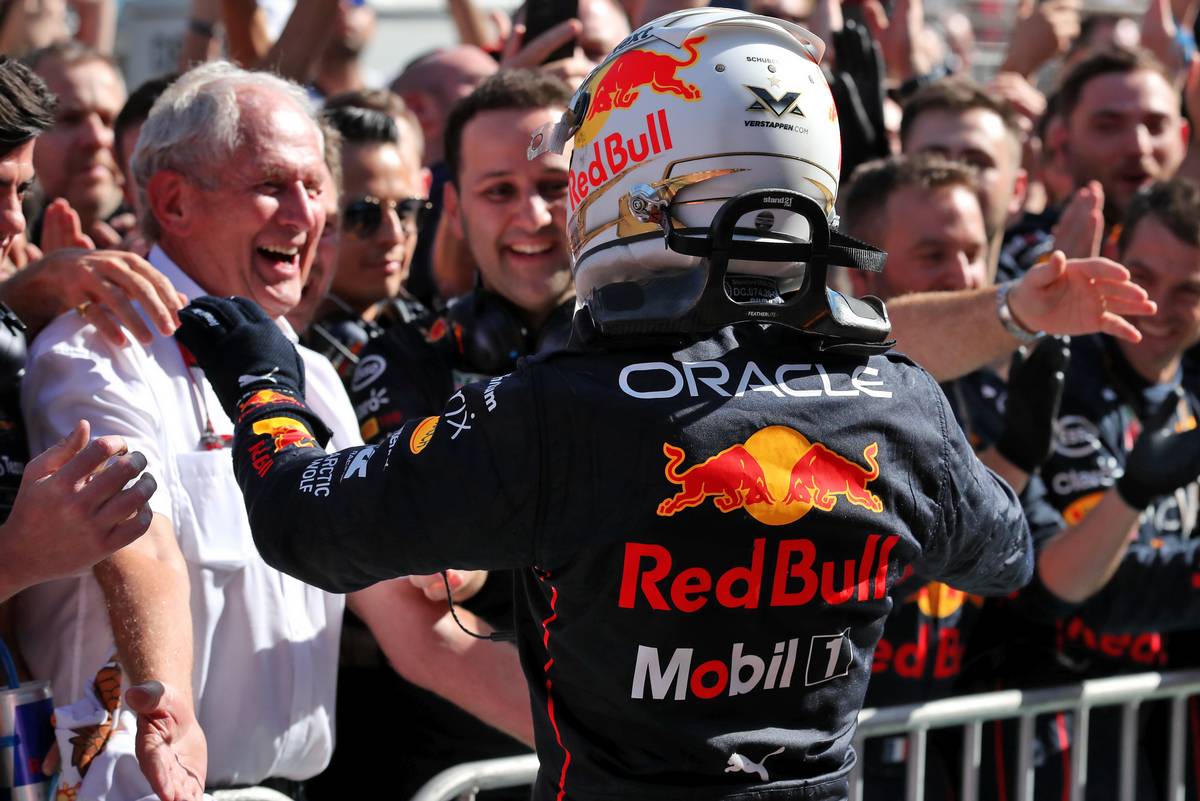 Race winner Max Verstappen (NLD) Red Bull Racing celebrates with Dr Helmut Marko (AUT) Red Bull Motorsport Consultant and the team in parc ferme. 12.06.2022. Formula 1 World Championship, Rd 8, Azerbaijan Grand Prix, Baku