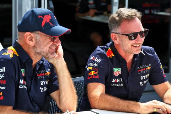 (L to R): Adrian Newey (GBR) Red Bull Racing Chief Technical Officer with Christian Horner (GBR) Red Bull Racing Team Principal.
17.06.2022. Formula 1 World Championship, Rd 9, Canadian Grand Prix, Montreal, Canada, Practice Day.
- www.xpbimages.com, EMail: requests@xpbimages.com © Copyright: Batchelor / XPB Images