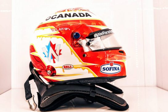 The helmet of Nicholas Latifi (CDN) Williams Racing.
17.06.2022. Formula 1 World Championship, Rd 9, Canadian Grand Prix, Montreal, Canada, Practice Day.
- www.xpbimages.com, EMail: requests@xpbimages.com © Copyright: Bearne / XPB Images