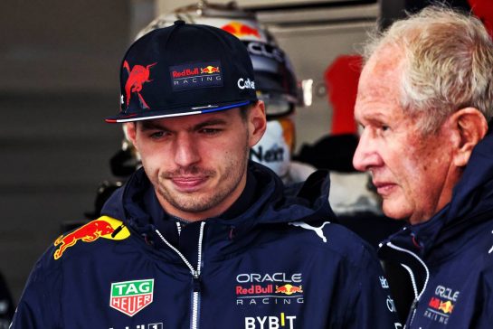 (L to R): Max Verstappen (NLD) Red Bull Racing with Dr Helmut Marko (AUT) Red Bull Motorsport Consultant.
18.06.2022. Formula 1 World Championship, Rd 9, Canadian Grand Prix, Montreal, Canada, Qualifying Day.
- www.xpbimages.com, EMail: requests@xpbimages.com © Copyright: Batchelor / XPB Images