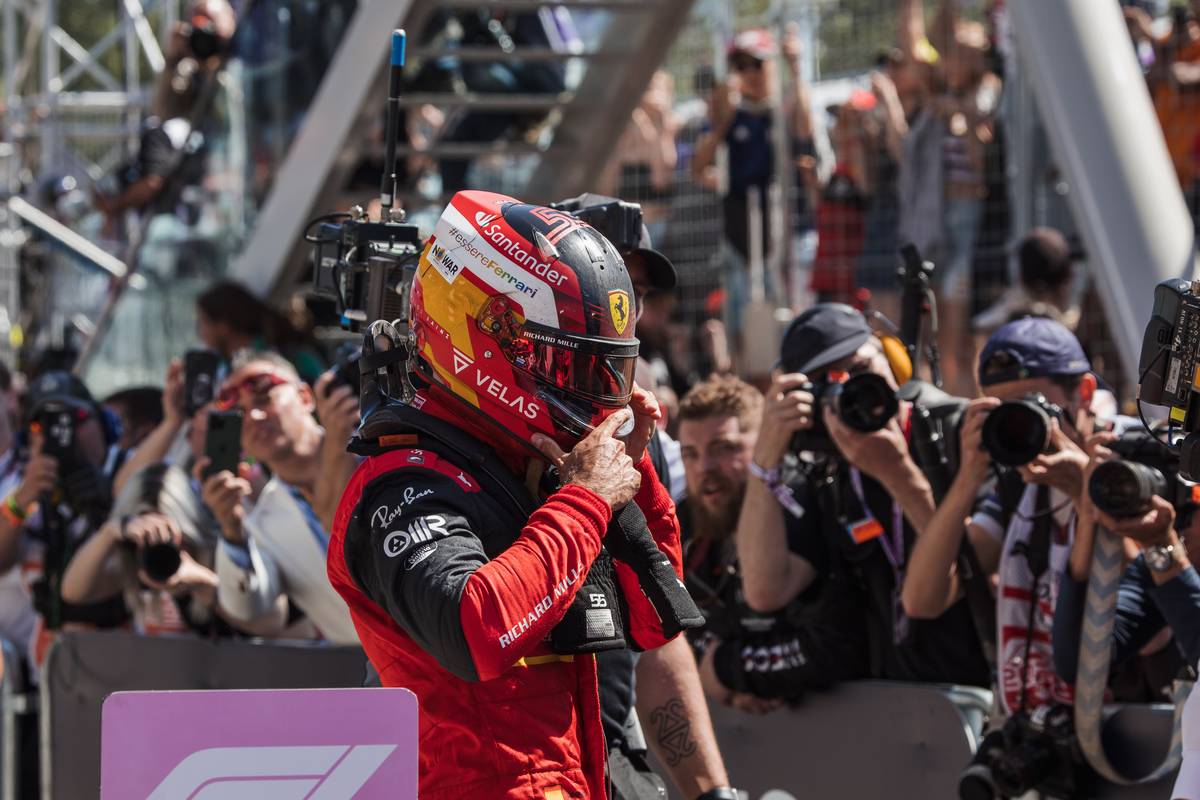 Carlos Sainz Jr (ESP) Ferrari celebrates his third position in parc ferme. 19.06.2022. Formula 1 World Championship, Rd 9, Canadian Grand Prix, Montreal, Canada, Race