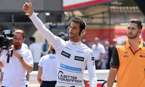McLaren vows to keep 'working hard' to help Ricciardo