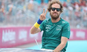 Rally legend says Vettel should retire if conflicted over F1