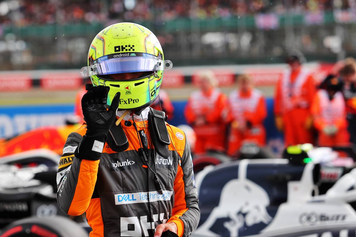 Lando Norris (GBR) McLaren in parc ferme. 03.07.2022. Formula 1 World Championship, Rd 10, British Grand Prix, Silverstone, England, Race