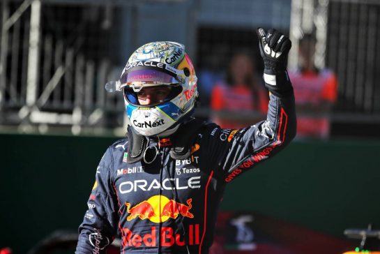 Max Verstappen (NLD) Red Bull Racing celebrates being fastest in qualifying in parc ferme.
08.07.2022. Formula 1 World Championship, Rd 11, Austrian Grand Prix, Spielberg, Austria, Qualifying Day.
- www.xpbimages.com, EMail: requests@xpbimages.com © Copyright: Coates / XPB Images