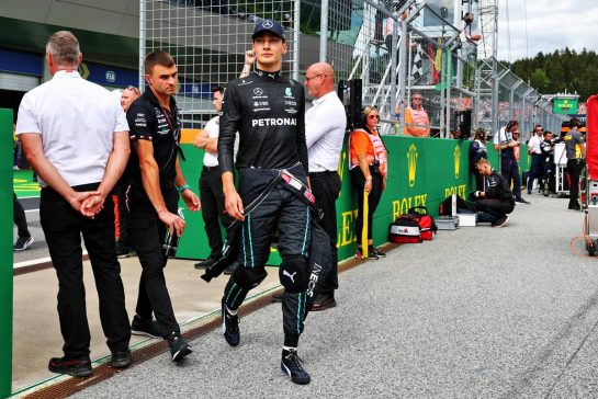 George Russell (GBR) Mercedes AMG F1 on the grid.
09.07.2022. Formula 1 World Championship, Rd 11, Austrian Grand Prix, Spielberg, Austria, Sprint Day.
- www.xpbimages.com, EMail: requests@xpbimages.com © Copyright: Batchelor / XPB Images