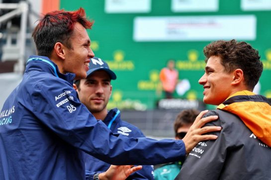 (L to R): Alexander Albon (THA) Williams Racing and Lando Norris (GBR) McLaren on the drivers parade.
10.07.2022. Formula 1 World Championship, Rd 11, Austrian Grand Prix, Spielberg, Austria, Race Day.
- www.xpbimages.com, EMail: requests@xpbimages.com © Copyright: Batchelor / XPB Images
