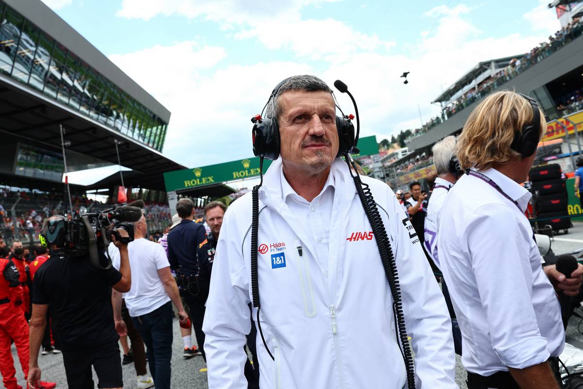 Guenther Steiner (ITA) Haas F1 Team Principal. 10.07.2022. Formula 1 World Championship, Rd 11, Austrian Grand Prix, Spielberg, Austria, Race