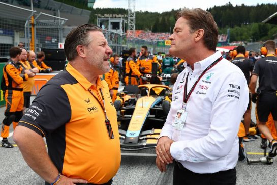 Zak Brown (USA) McLaren Executive Director with Markus Schaefer, Mercedes-Benz Group AG. Chief Technology Officer, Development & Procurement.
10.07.2022. Formula 1 World Championship, Rd 11, Austrian Grand Prix, Spielberg, Austria, Race Day.
- www.xpbimages.com, EMail: requests@xpbimages.com © Copyright: Batchelor / XPB Images