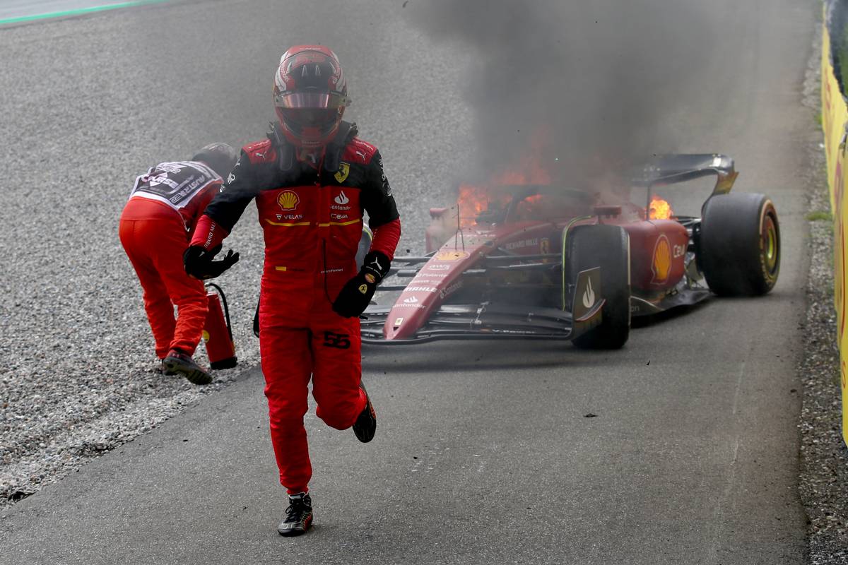 Carlos Sainz Jr (ESP) Ferrari F1-75 retired from the race with his car on fire. 10.07.2022. Formula 1 World Championship, Rd 11, Austrian Grand Prix, Spielberg, Austria, Race