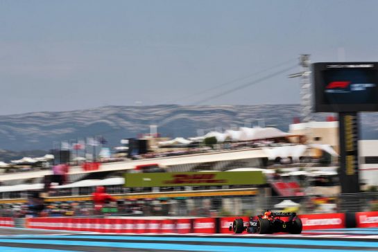 Max Verstappen (NLD) Red Bull Racing RB18.
23.07.2022. Formula 1 World Championship, Rd 12, French Grand Prix, Paul Ricard, France, Qualifying Day.
- www.xpbimages.com, EMail: requests@xpbimages.com © Copyright: Coates / XPB Images