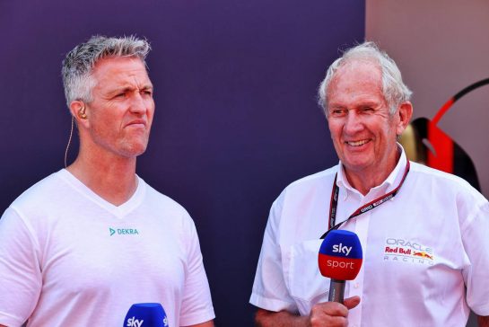 (L to R): Ralf Schumacher (GER) with Dr Helmut Marko (AUT) Red Bull Motorsport Consultant.
23.07.2022. Formula 1 World Championship, Rd 12, French Grand Prix, Paul Ricard, France, Qualifying Day.
- www.xpbimages.com, EMail: requests@xpbimages.com © Copyright: Moy / XPB Images