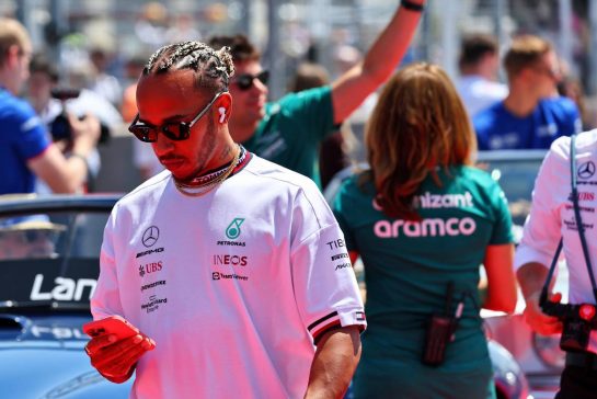Lewis Hamilton (GBR) Mercedes AMG F1 on the drivers parade.
24.07.2022. Formula 1 World Championship, Rd 12, French Grand Prix, Paul Ricard, France, Race Day.
- www.xpbimages.com, EMail: requests@xpbimages.com © Copyright: Batchelor / XPB Images