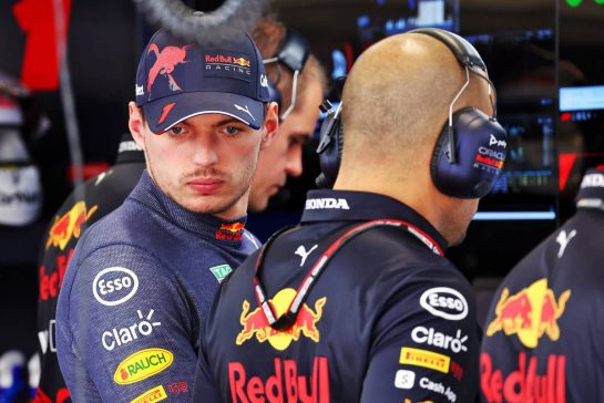 Max Verstappen (NLD) Red Bull Racing.
29.07.2022. Formula 1 World Championship, Rd 13, Hungarian Grand Prix, Budapest, Hungary, Practice Day.
- www.xpbimages.com, EMail: requests@xpbimages.com © Copyright: Batchelor / XPB Images