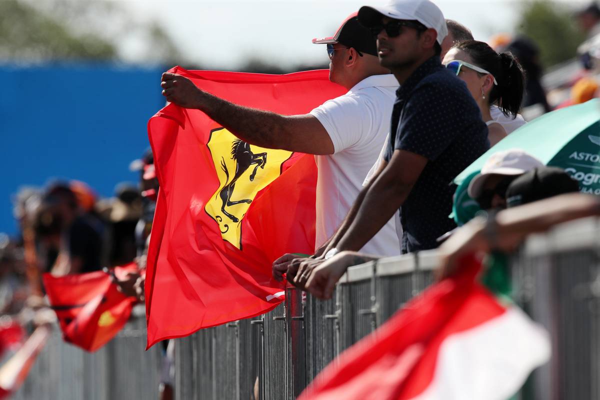 Alesi urges Ferrari fans to hold back criticism