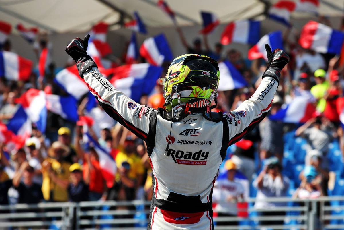 Theo Pourchaire (FRA) ART celebrates his second position in parc ferme. 24.07.2022. FIA Formula 2 Championship, Rd 9, Paul Ricard, France, Sunday