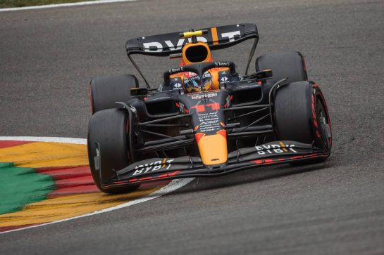Sergio Perez (MEX) Red Bull Racing RB18.
27.08.2022. Formula 1 World Championship, Rd 14, Belgian Grand Prix, Spa Francorchamps, Belgium, Qualifying Day.
- www.xpbimages.com, EMail: requests@xpbimages.com © Copyright: Bearne / XPB Images
