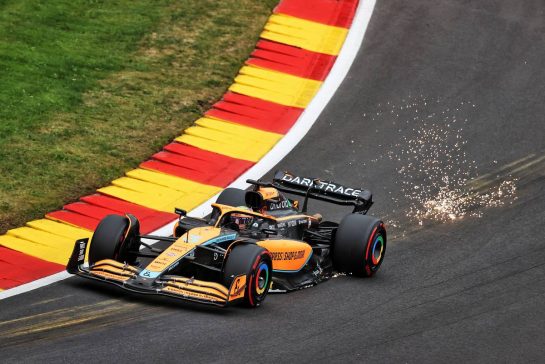 Daniel Ricciardo (AUS) McLaren MCL36 sends sparks flying.
27.08.2022. Formula 1 World Championship, Rd 14, Belgian Grand Prix, Spa Francorchamps, Belgium, Qualifying Day.
- www.xpbimages.com, EMail: requests@xpbimages.com © Copyright: Moy / XPB Images