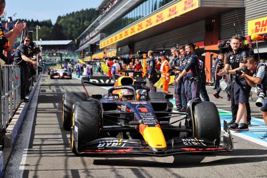 Race winner Max Verstappen (NLD) Red Bull Racing RB18 enters parc ferme.
28.08.2022. Formula 1 World Championship, Rd 14, Belgian Grand Prix, Spa Francorchamps, Belgium, Race Day.
- www.xpbimages.com, EMail: requests@xpbimages.com © Copyright: Moy / XPB Images