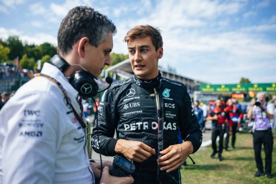 George Russell (GBR) Mercedes AMG F1 on the grid.
28.08.2022. Formula 1 World Championship, Rd 14, Belgian Grand Prix, Spa Francorchamps, Belgium, Race Day.
- www.xpbimages.com, EMail: requests@xpbimages.com © Copyright: Bearne / XPB Images
