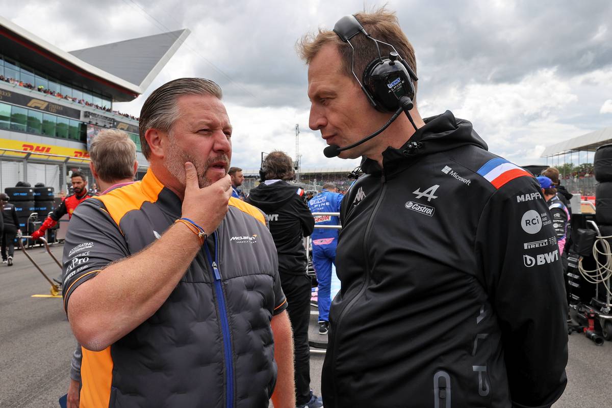 Zak Brown (USA) McLaren Executive Director with Laurent Rossi (FRA) Alpine Chief Executive Officer on the grid. 03.07.2022. Formula 1 World Championship, Rd 10, British Grand Prix, Silverstone, England, Race