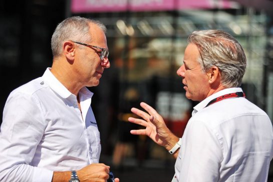 (L to R): Stefano Domenicali (ITA) Formula One President and CEO with Raymond Vermeulen (NLD) Driver Manager.
01.09.2022. Formula 1 World Championship, Rd 14, Dutch Grand Prix, Zandvoort, Netherlands, Preparation Day.
- www.xpbimages.com, EMail: requests@xpbimages.com © Copyright: Moy / XPB Images