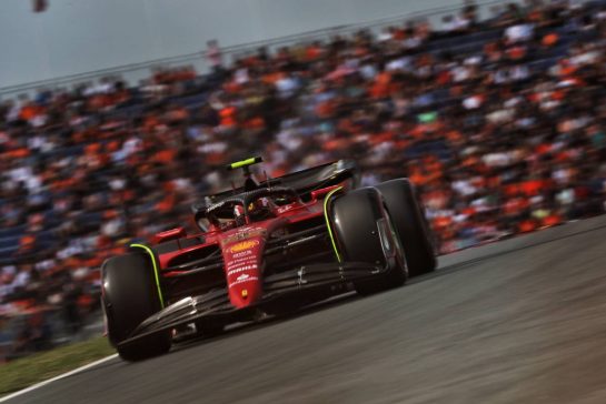 Carlos Sainz Jr (ESP) Ferrari F1-75.
02.09.2022. Formula 1 World Championship, Rd 14, Dutch Grand Prix, Zandvoort, Netherlands, Practice Day.
- www.xpbimages.com, EMail: requests@xpbimages.com © Copyright: Bearne / XPB Images